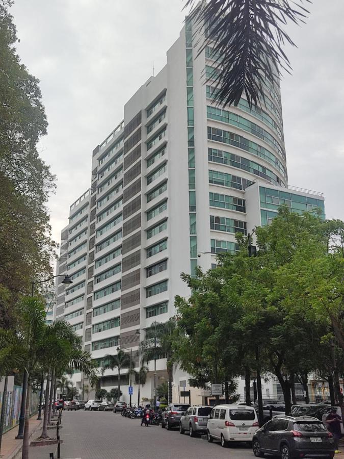 Suite Riverfront Puerto Santa Ana Гуаякиль Экстерьер фото