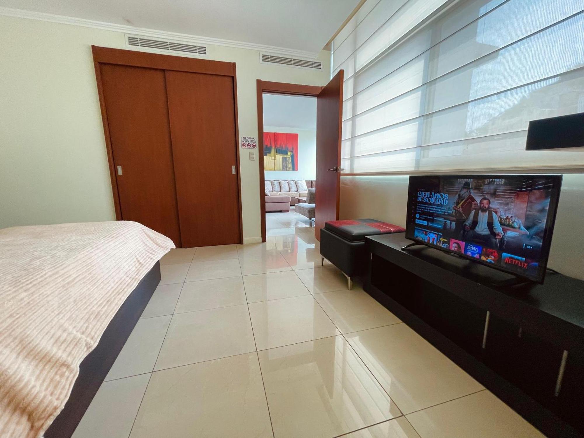 Suite Riverfront Puerto Santa Ana Гуаякиль Экстерьер фото
