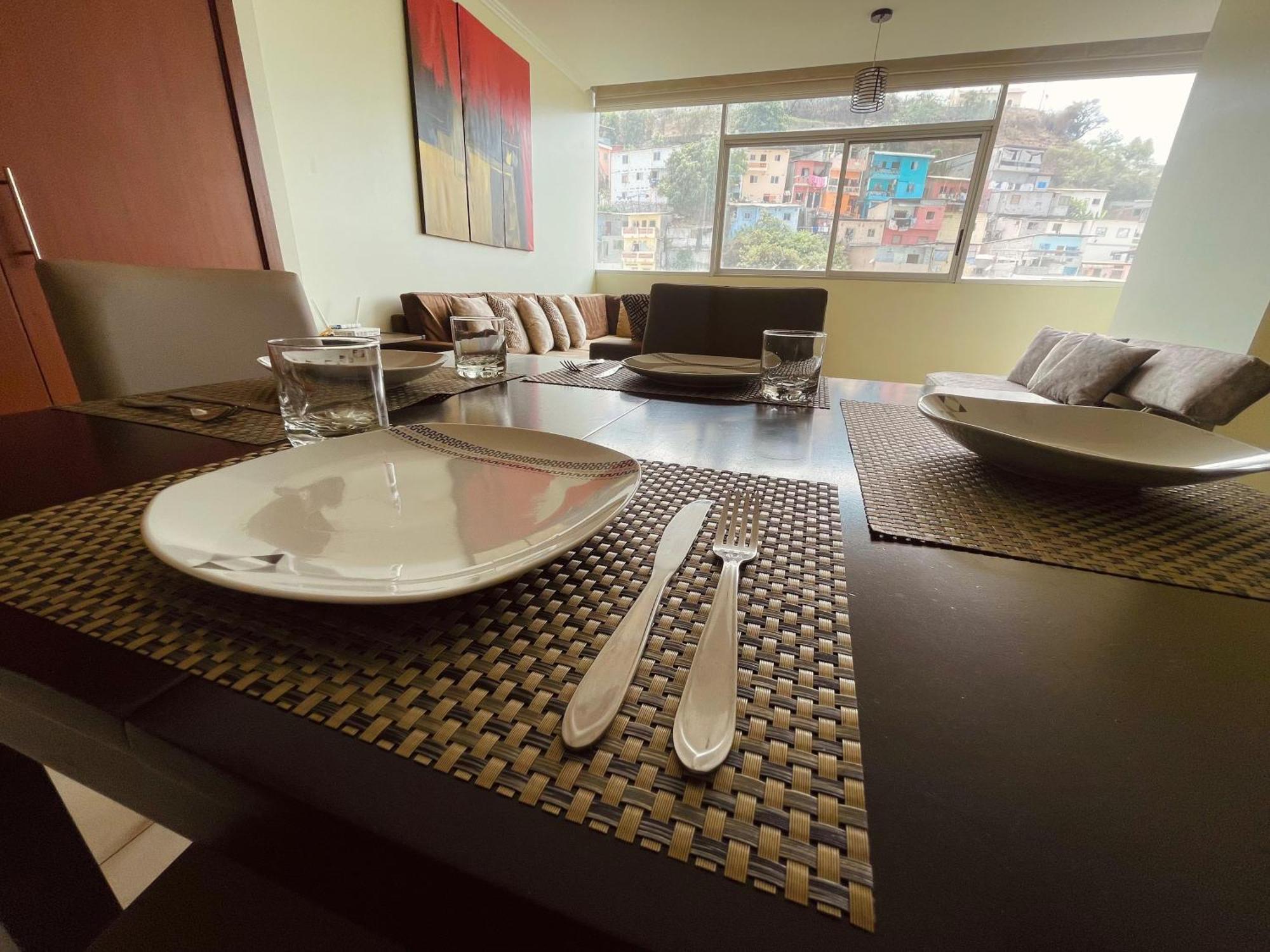 Suite Riverfront Puerto Santa Ana Гуаякиль Экстерьер фото