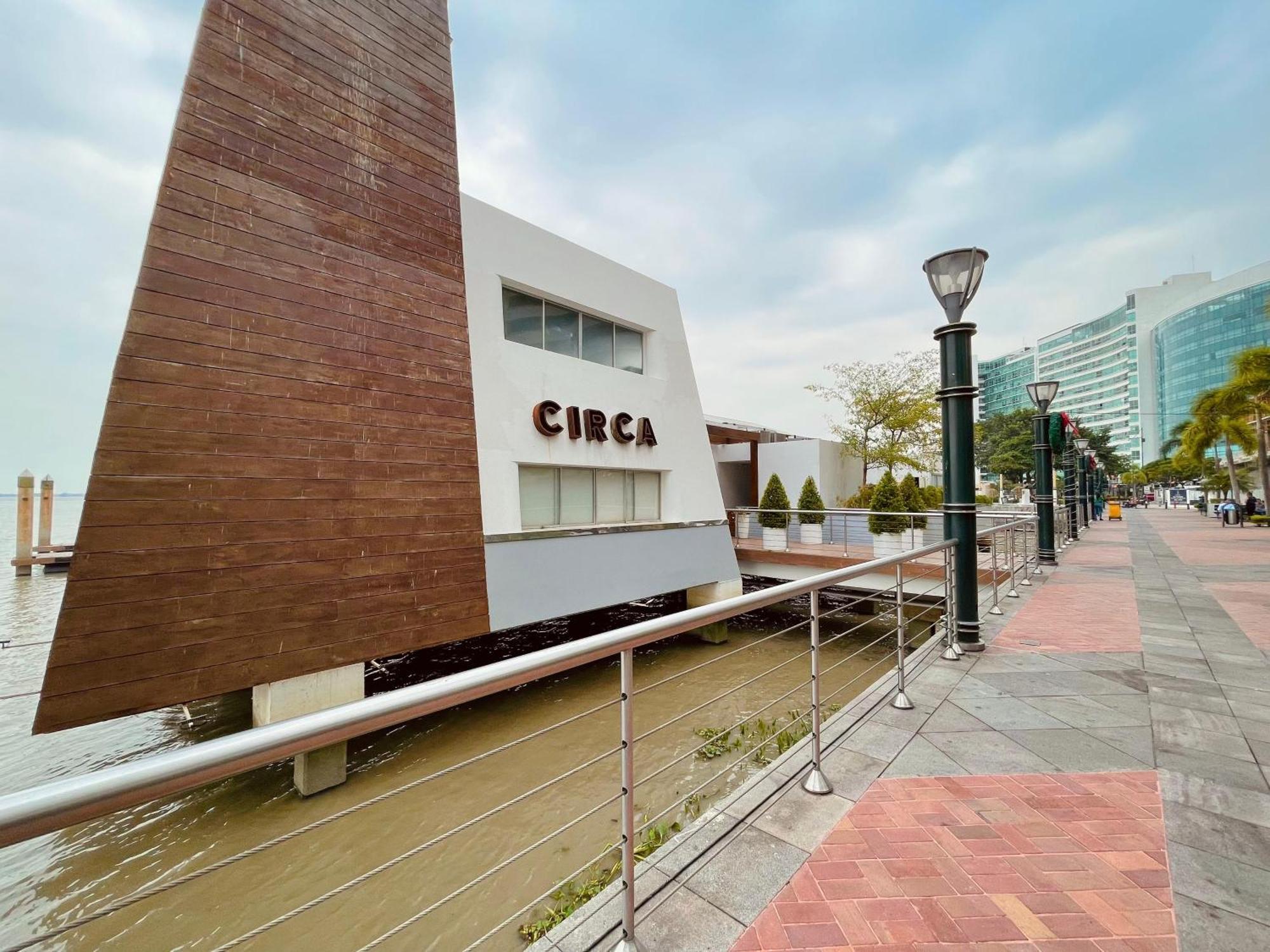 Suite Riverfront Puerto Santa Ana Гуаякиль Экстерьер фото